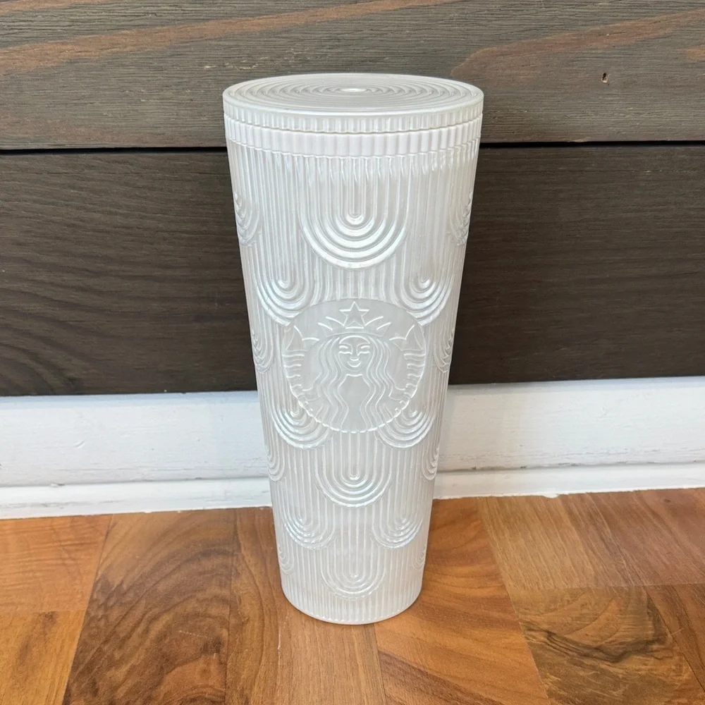 Starbucks pearl white siren scale 24 oz tumbler